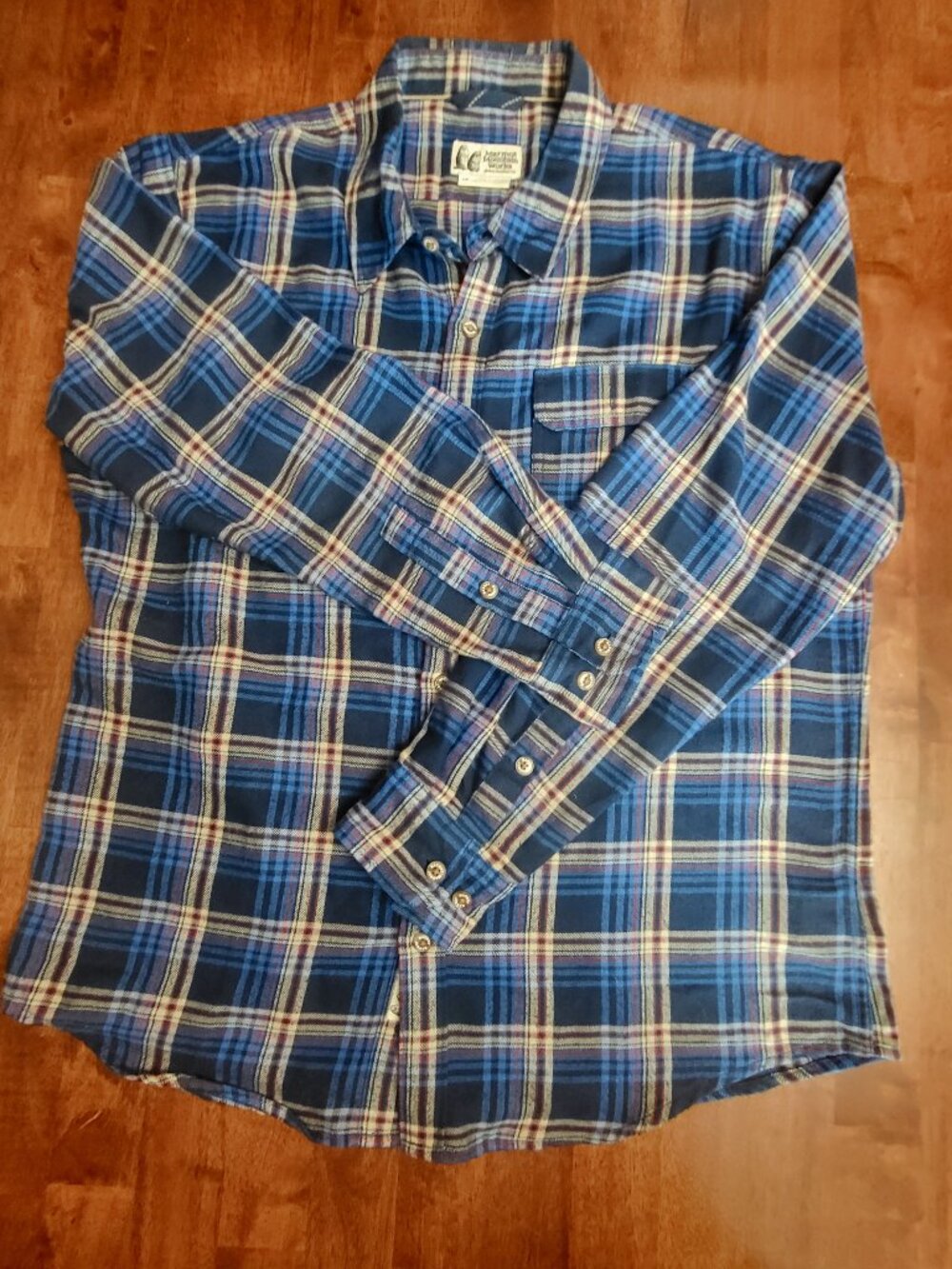 Marmot Mountain Works  ~ Sz L ~  Flannel Button Up Shirt ~ Excellent Condition